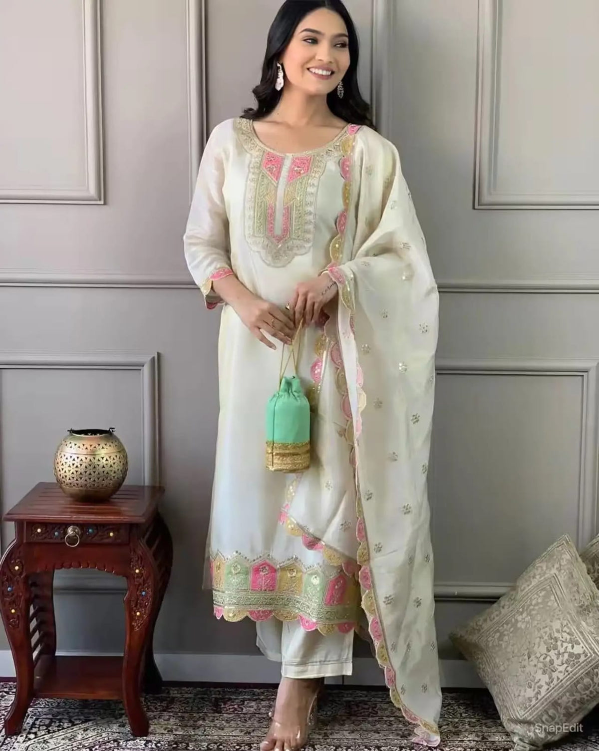 Women Cotton Blend Kurti Pant Dupatta Set