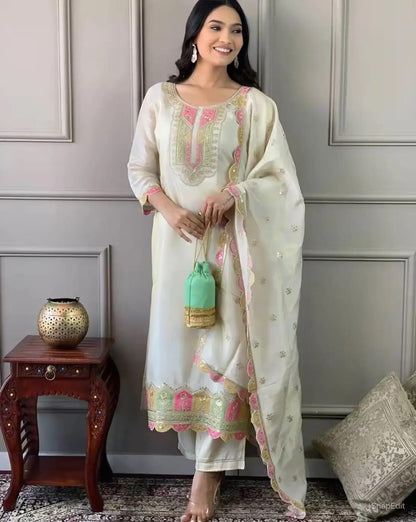 Women Cotton Blend Kurti Pant Dupatta Set