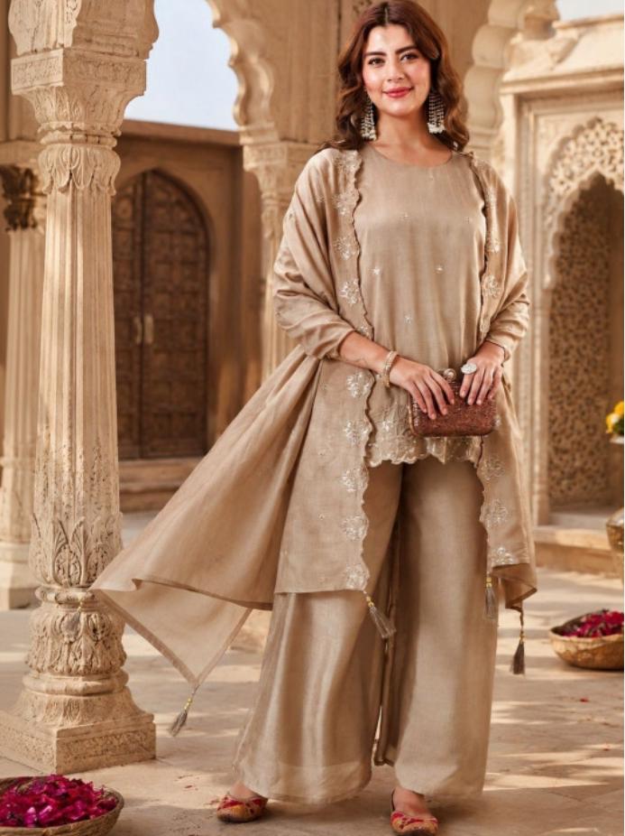 Women Regular Kurti with Pyjamas & With Dupatta